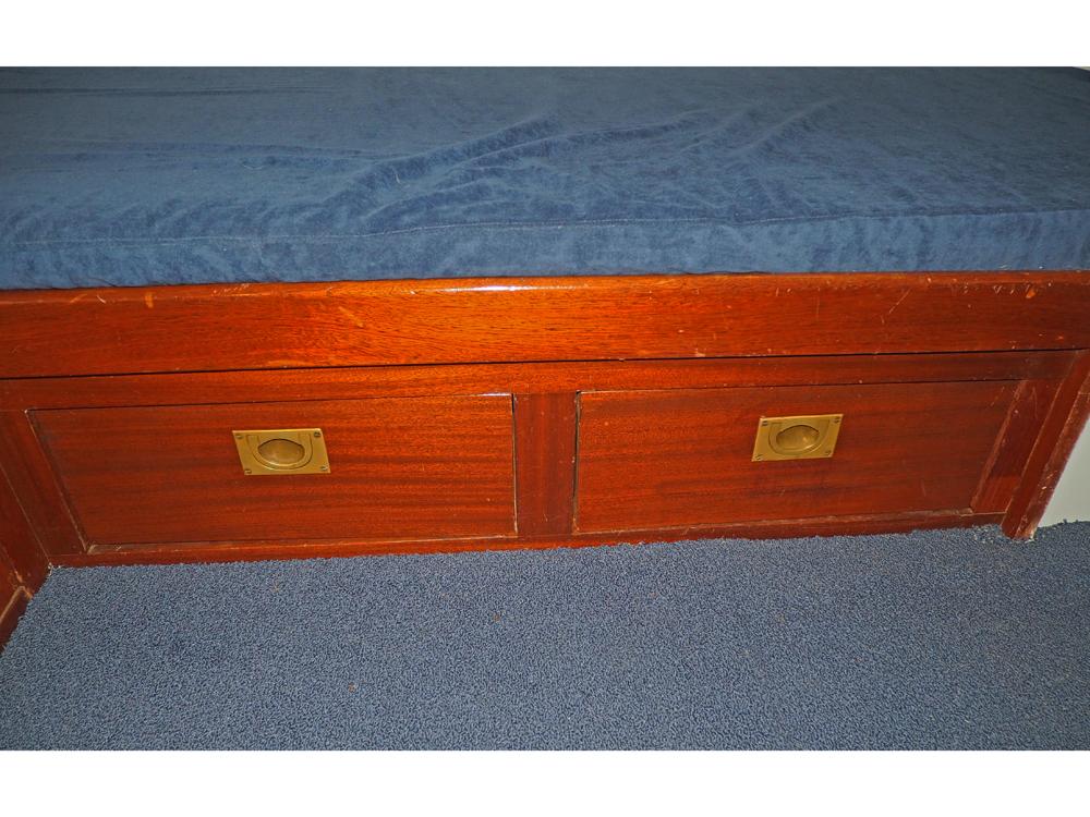 Cabine arri&egrave;re, H&eacute;bergements